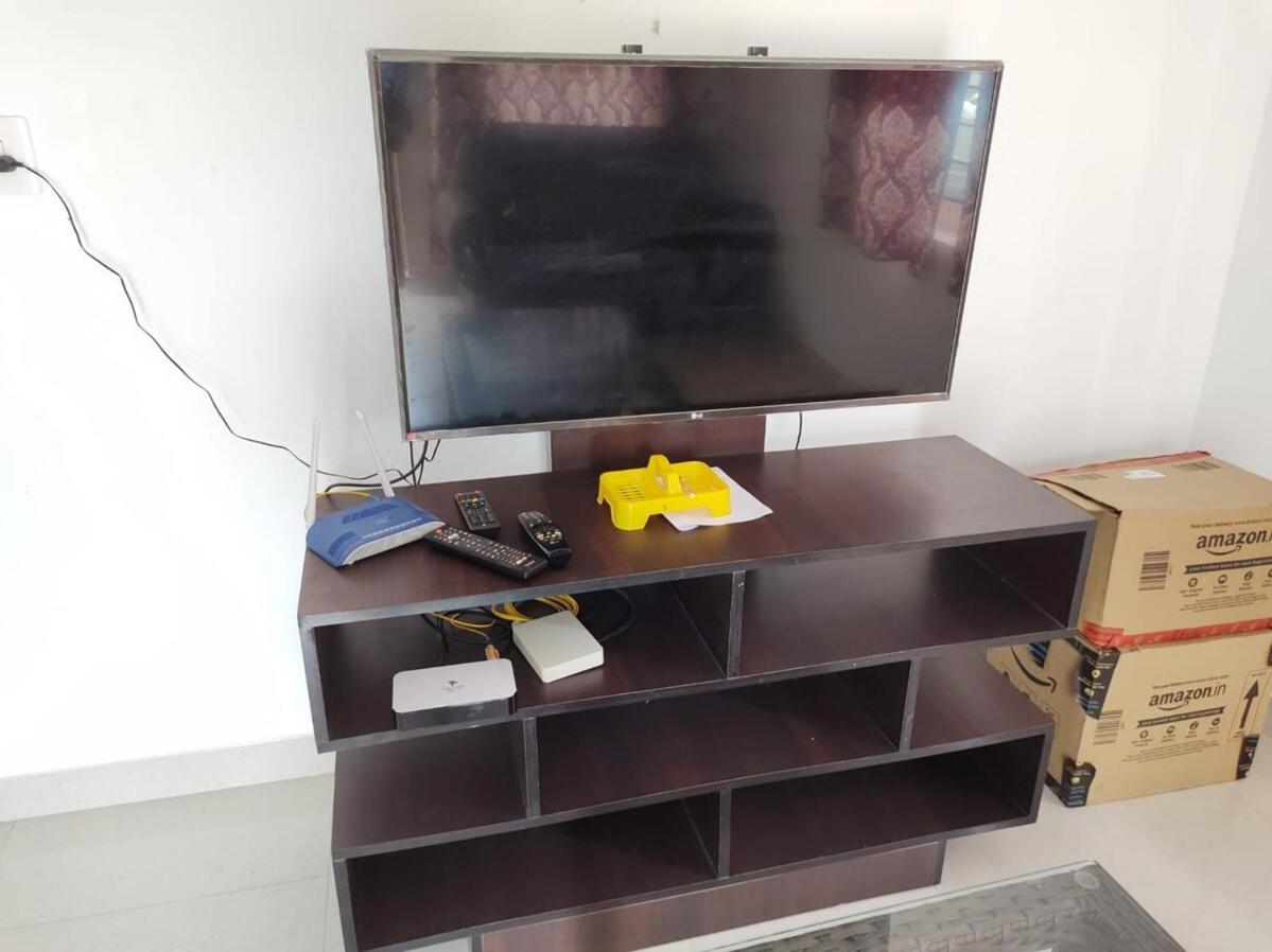 Fully Furnished 3Bhk 2 Floor Villa อันกามาลี ภายนอก รูปภาพ